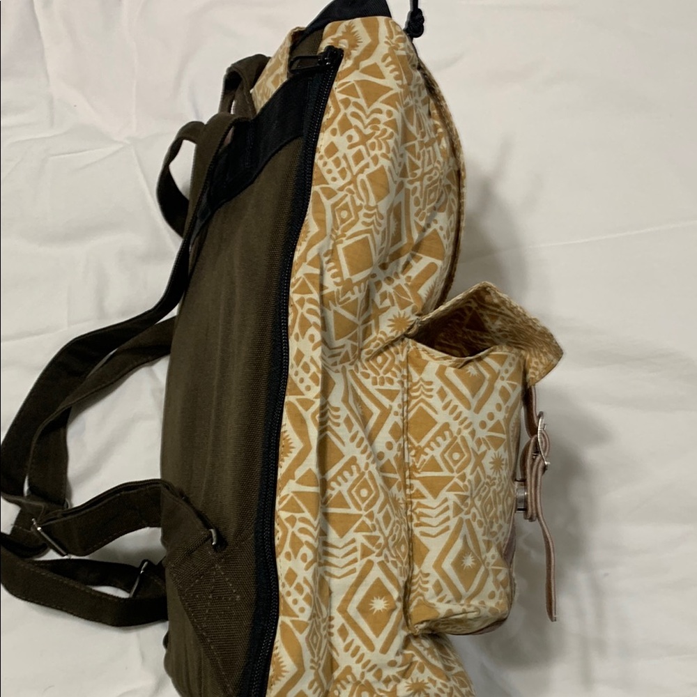 Yellow Serengetee Patterned Backpack - image 4